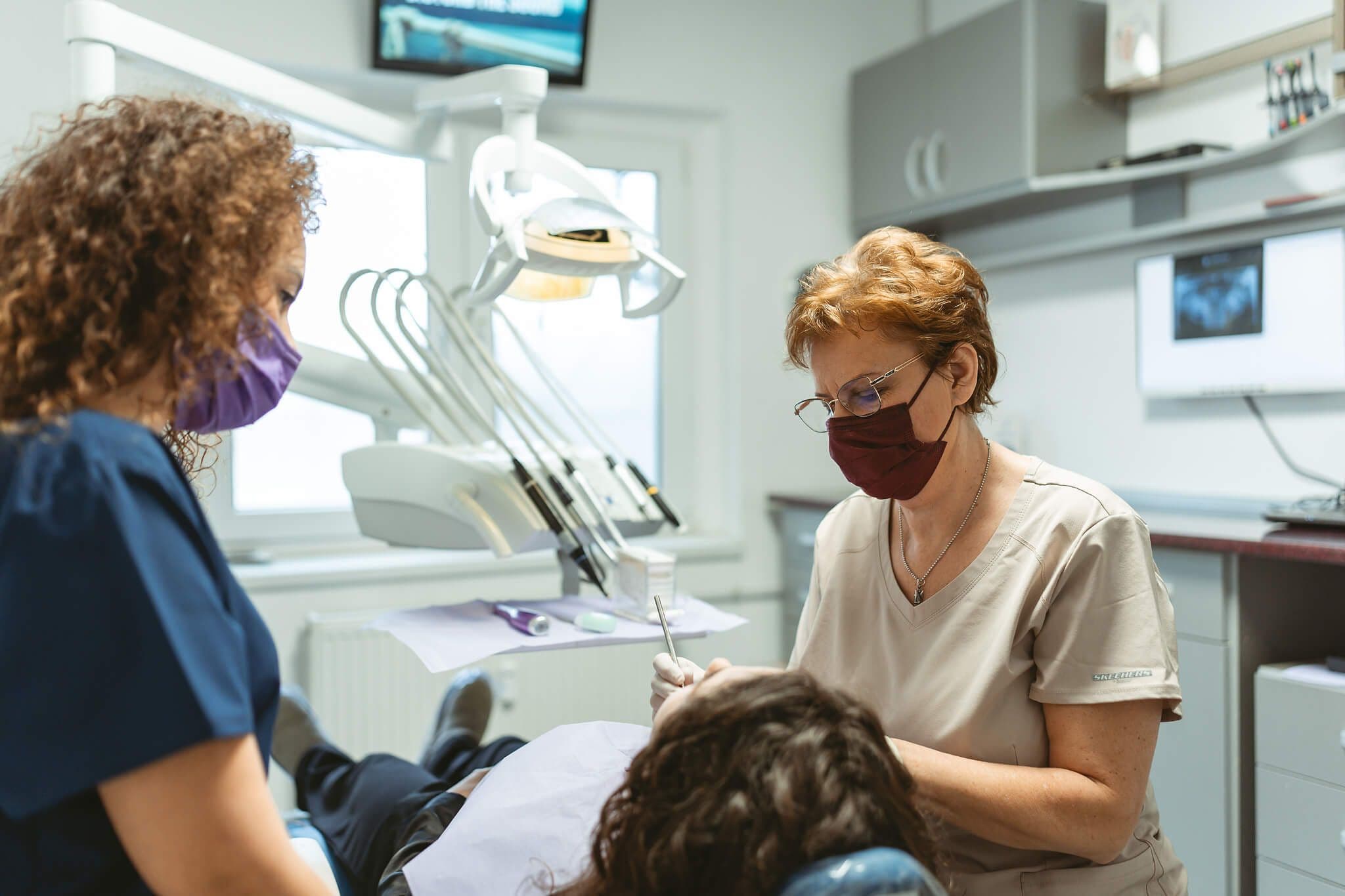 Ce înseamnă un tratament dentar făcut cap-coadă